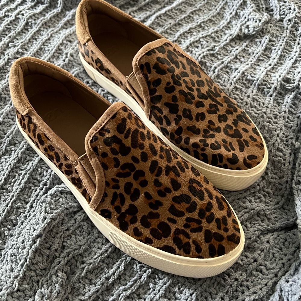 UGG slip on shoes Leopard Exotic Calf Hair worn once